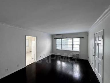 Main picture of 624 1/2 N Spaulding Ave