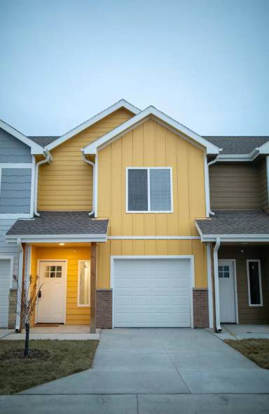 Main picture of 1120 S 34th St