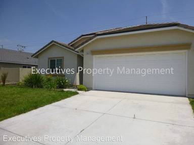 Main picture of 2840 N Drake Ave