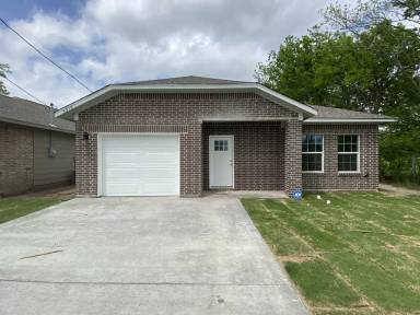Main picture of 4318 Spencer St