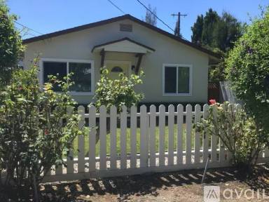 Main picture of 2189 Leland Ave