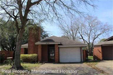 Main picture of 16119 Springbank Dr