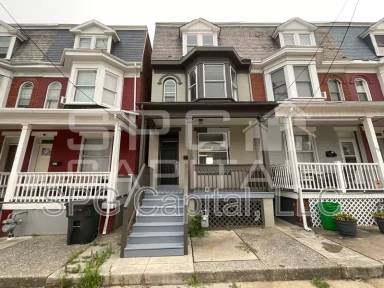 Main picture of 611 S Pershing Ave
