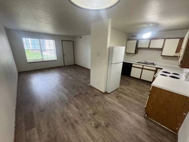 Main picture of 2640 E 34th St