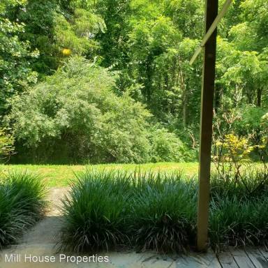 Main picture of 250 Pincushion Ln