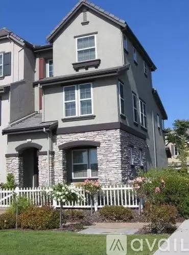 Main picture of 609 Heather Glenn Ln