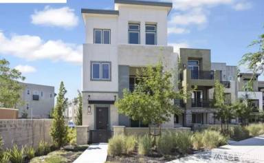 Main picture of 5700 Sterling St