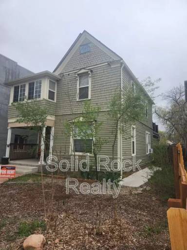 Main picture of 727 N Weber St