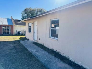 Main picture of 108 Julie Ln