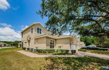 Main picture of 2527 Stanhope Dr