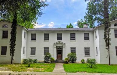 Main picture of 127 S Harden St