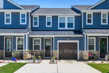 Main picture of 7722 Park Gate Dr