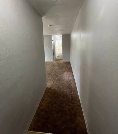 Main picture of 11 9th Ave NE