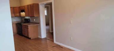 Main picture of 7 School St