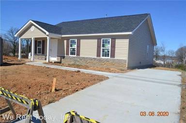 Main picture of 2403 McConnell Rd