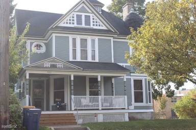 Main picture of 432 Thomas St SE