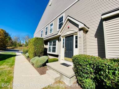 Main picture of 303 Black Walnut Dr