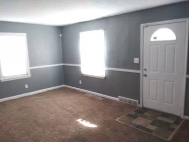 Main picture of 4500 Indiana Ave