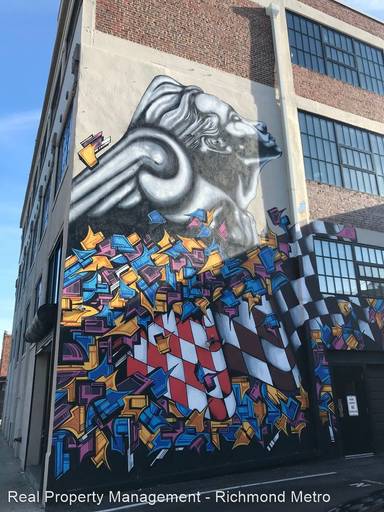 Main picture of 101 W Marshall St