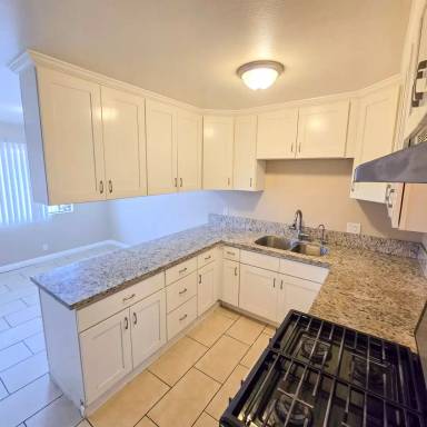Main picture of 6460 Crescent Ave