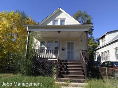Main picture of 10618 S Perry Ave