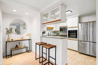 Main picture of 2334 Palos Verdes Dr W
