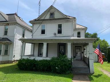 Main picture of 415 1/2 Virginia Ave