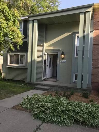 Main picture of 37469 Charter Oaks Blvd