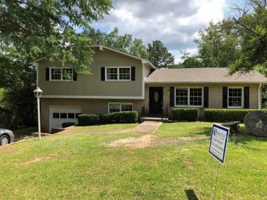 Main picture of 1605 5th Pl NW