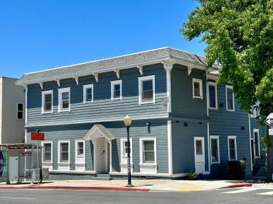 Main picture of 2066 4th Ave/347 Hawthorn St