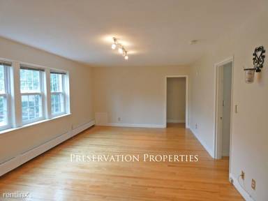 Main picture of 84 Boylston St