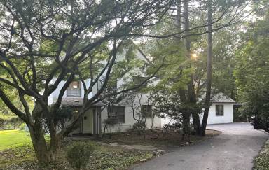Main picture of 134 Yew Rd