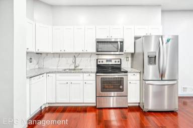 Main picture of 2537 Oakford St