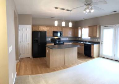 Main picture of 10390 Alexander Martin Ave