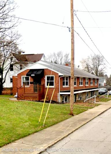 Main picture of 570 Marion Ave