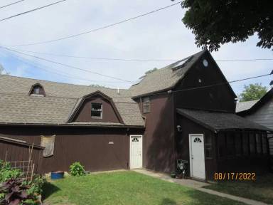 Main picture of 2443 N Pierce St