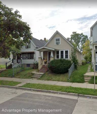 Main picture of 2655 N 24th St