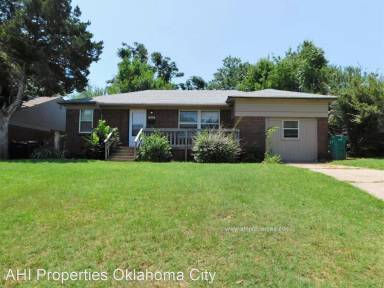 Main picture of 1416 NE 39th St