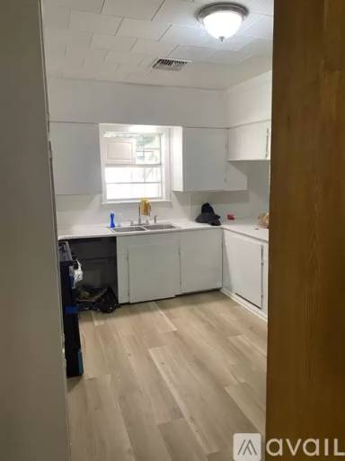 Main picture of 218 Canal St