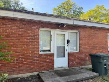 Main picture of 621 S Waccamaw Ave