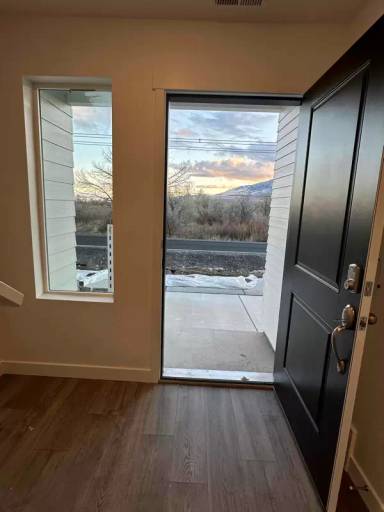 Main picture of 883 E Skiff Way