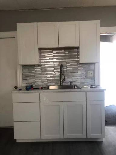 Main picture of 62 Coggeshall St
