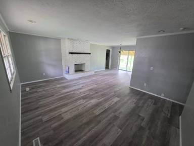 Main picture of 3461 S Ferguson Ave