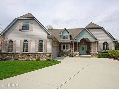 Main picture of 6994 Bluebird Dr