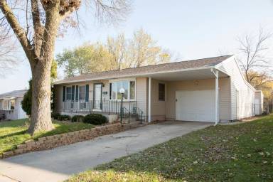 Main picture of 2388 Martin Dr