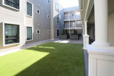 Main picture of 369 18th Ave