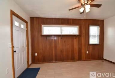 Main picture of 825 Robinson Ave