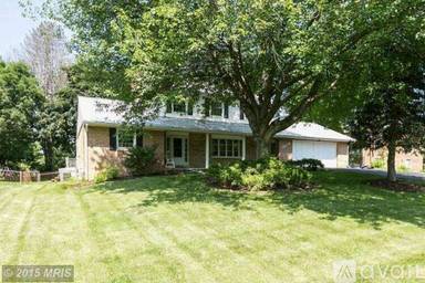 Main picture of 18613 Rolling Acres Way