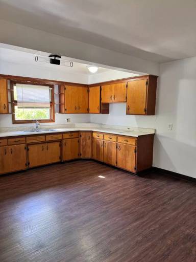 Main picture of 21216 Watson Rd