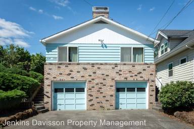 Main picture of 3387 SE 10th Ave
